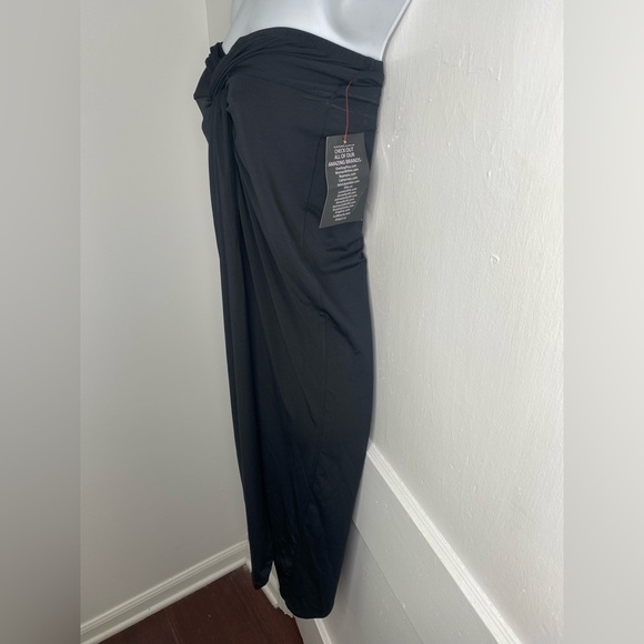 Swimsuits for All Elegant Black Strapless Beach Cover Up - Picture 7 of 8